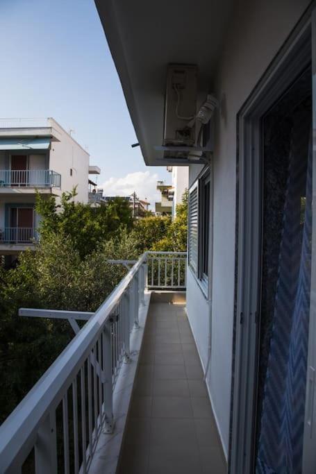 Blue Theros Apartments Паралия Дионисиу Екстериор снимка